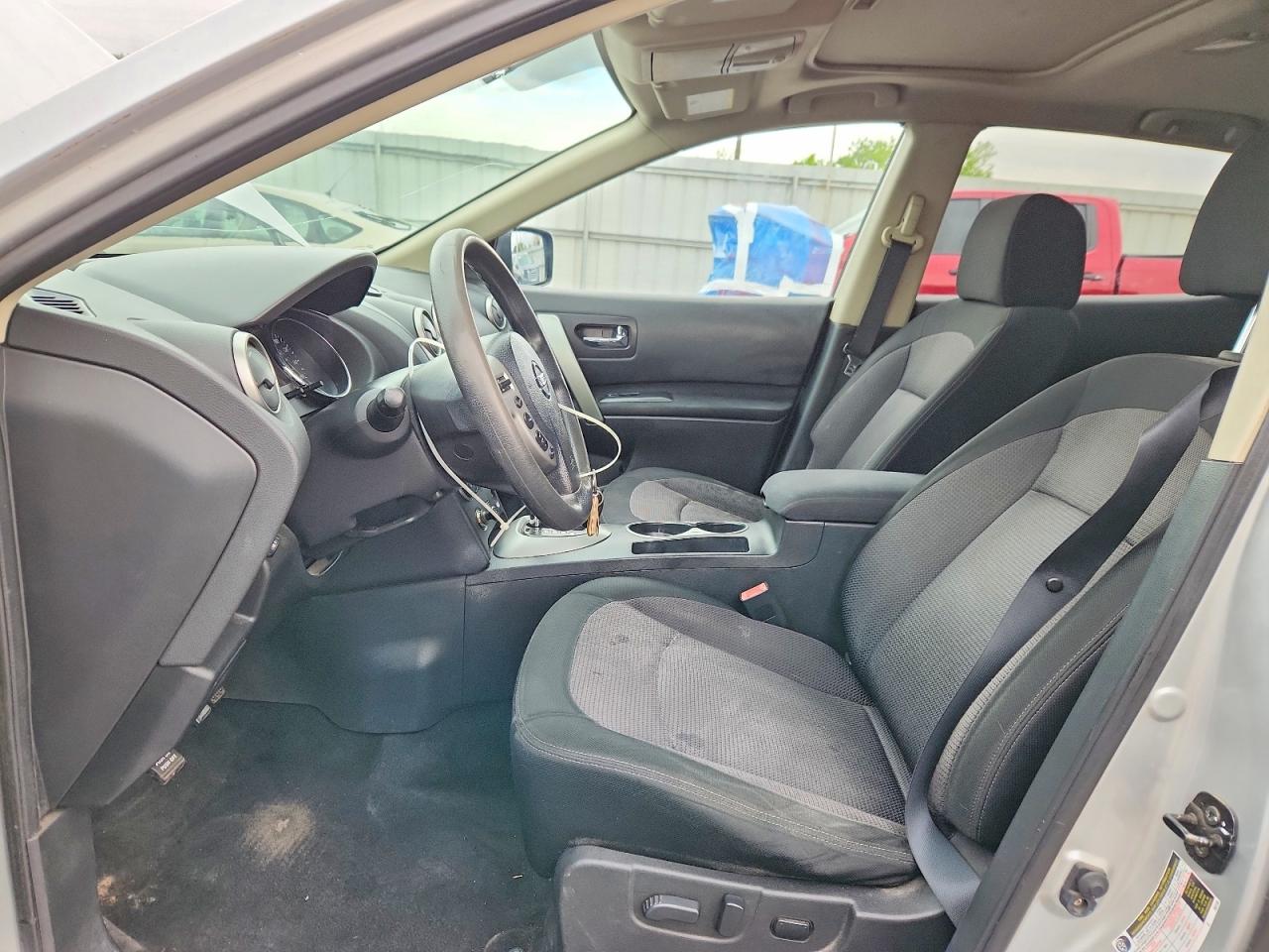 2011 NISSAN ROGUE S photo 13
