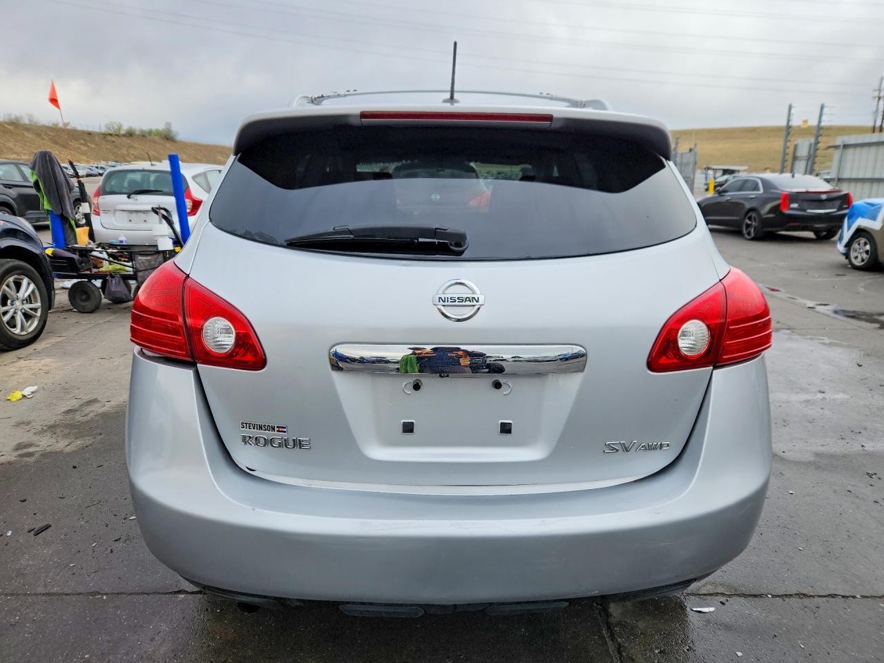 2011 NISSAN ROGUE S photo 11