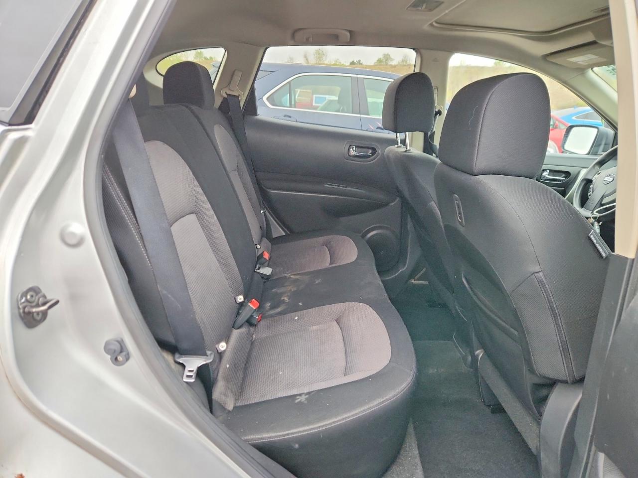 2011 NISSAN ROGUE S photo 21