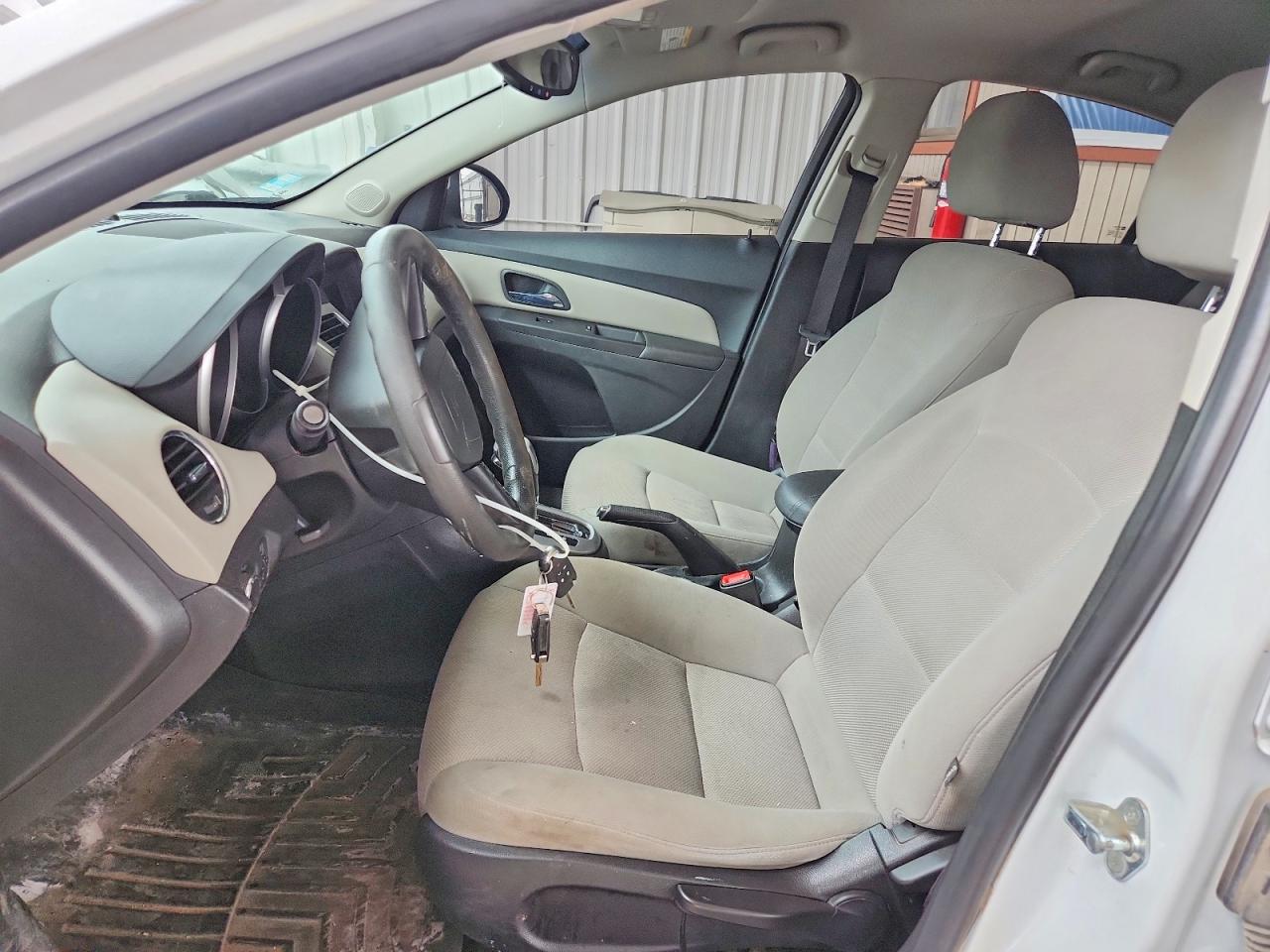 2015 CHEVROLET CRUZE LT photo 13