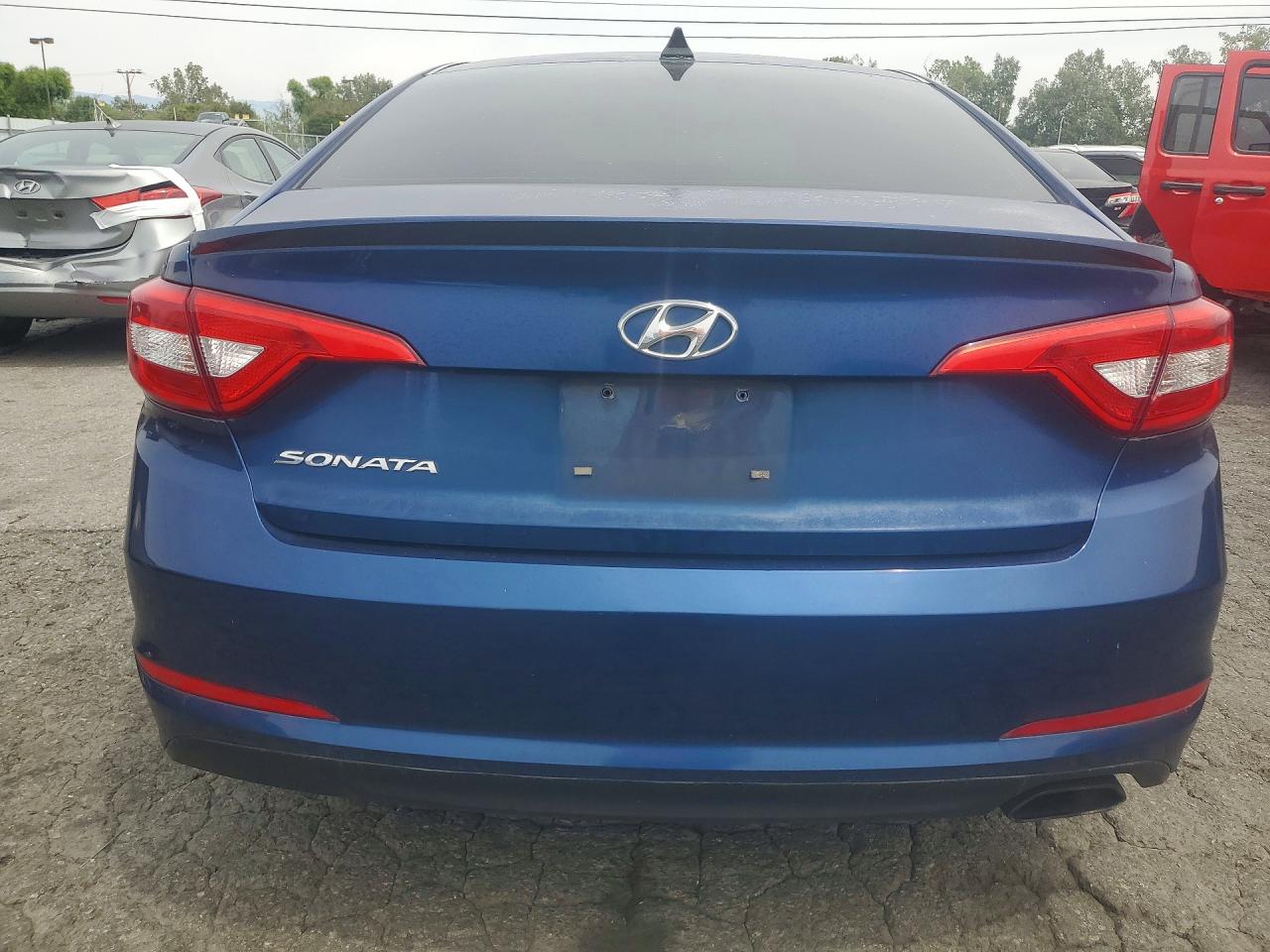 2015 HYUNDAI SONATA SE photo 6