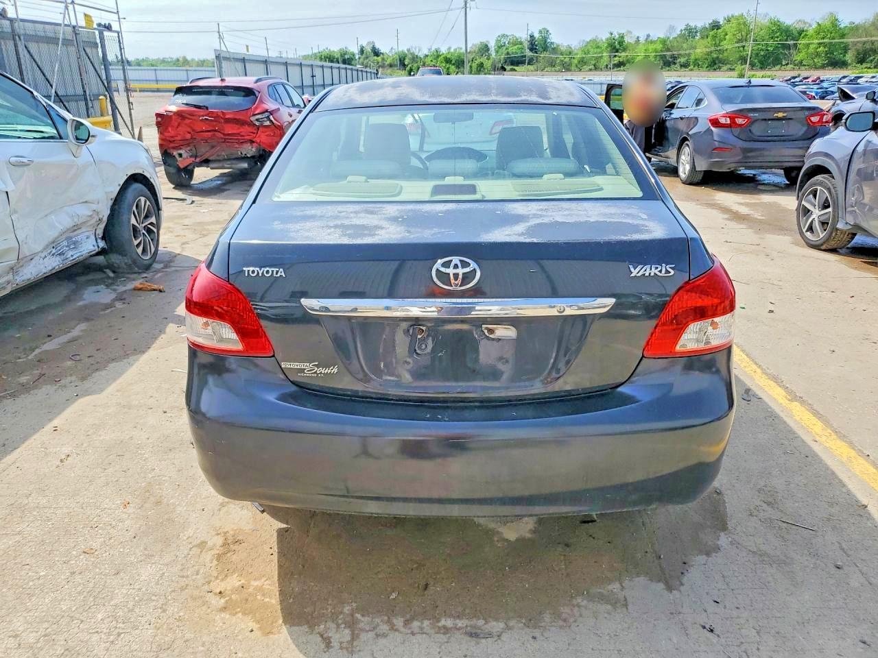2007 TOYOTA YARIS BASE photo 16