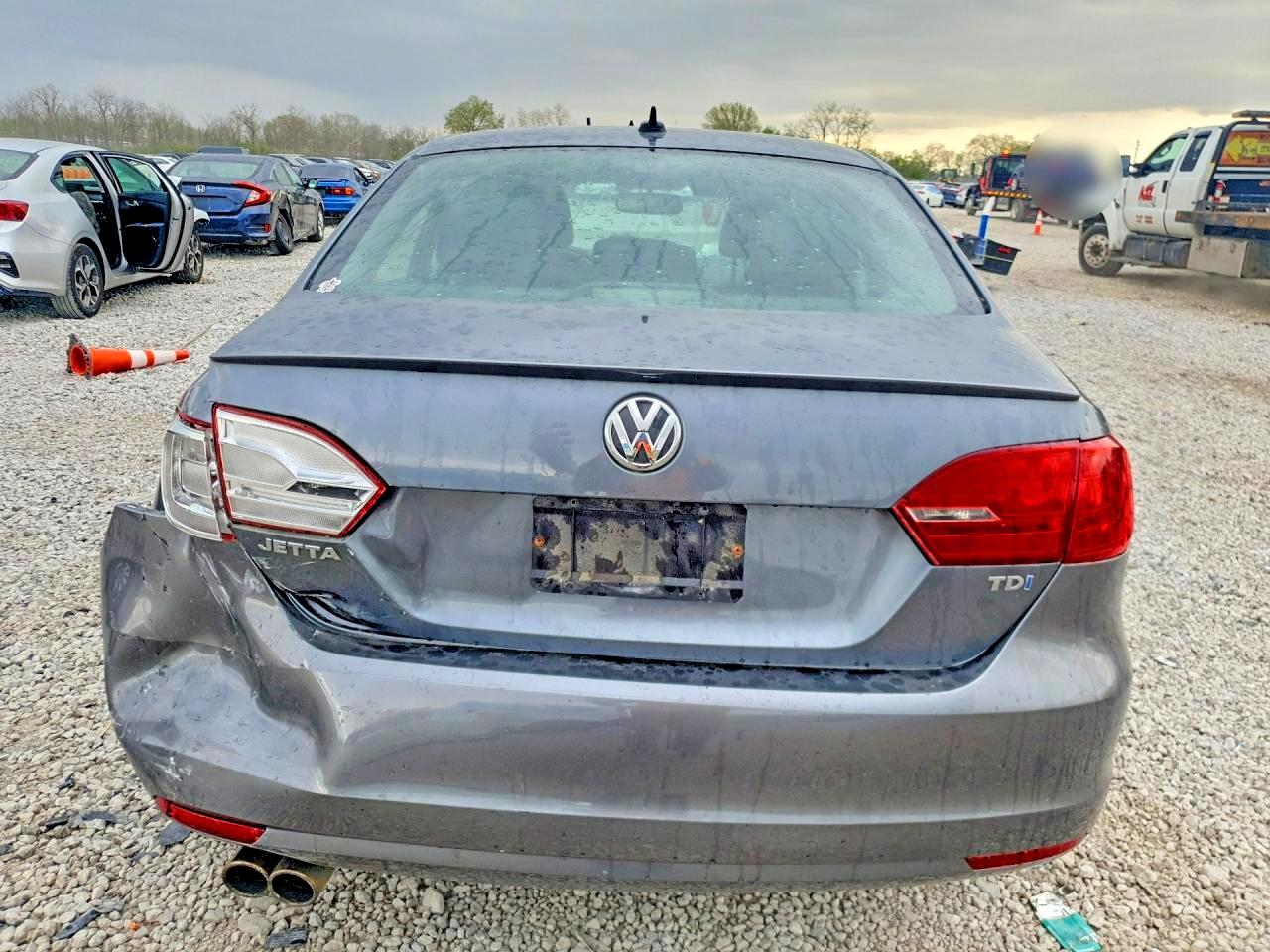2011 VOLKSWAGEN JETTA TDI photo 11