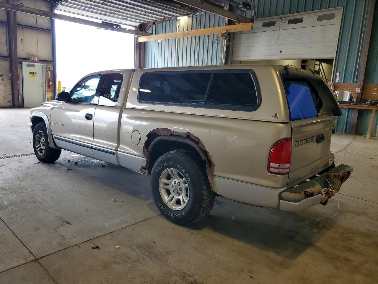 2002 DODGE DAKOTA SLT photo 4
