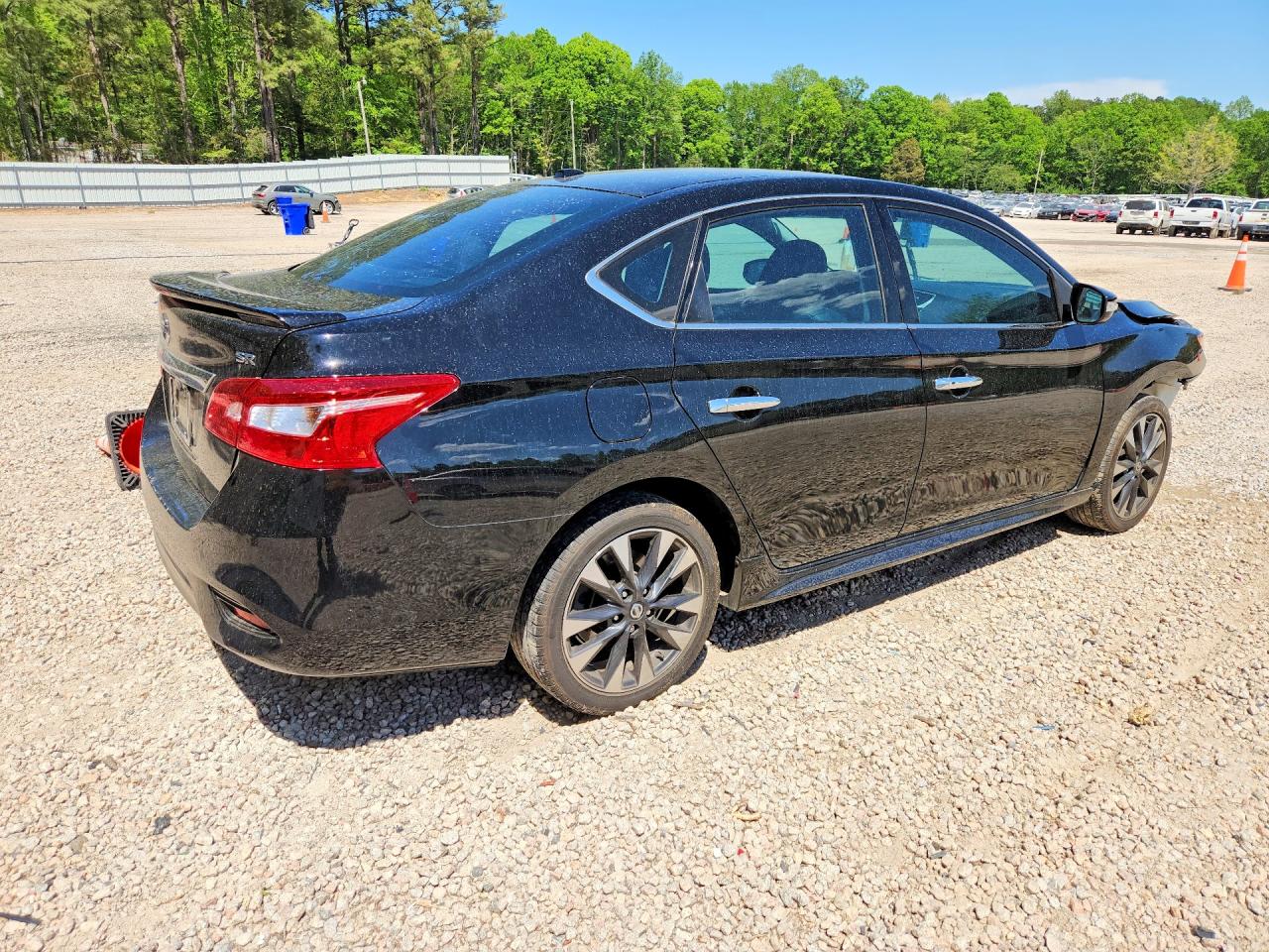 2019 NISSAN SENTRA SR photo 3