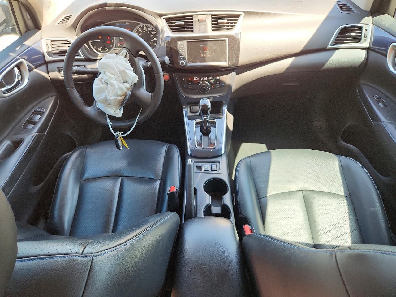 2019 NISSAN SENTRA SR photo 8