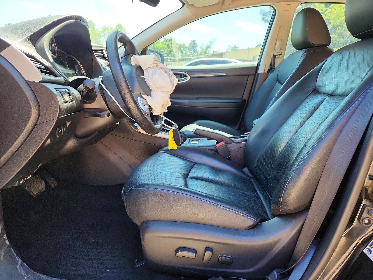 2019 NISSAN SENTRA SR photo 7