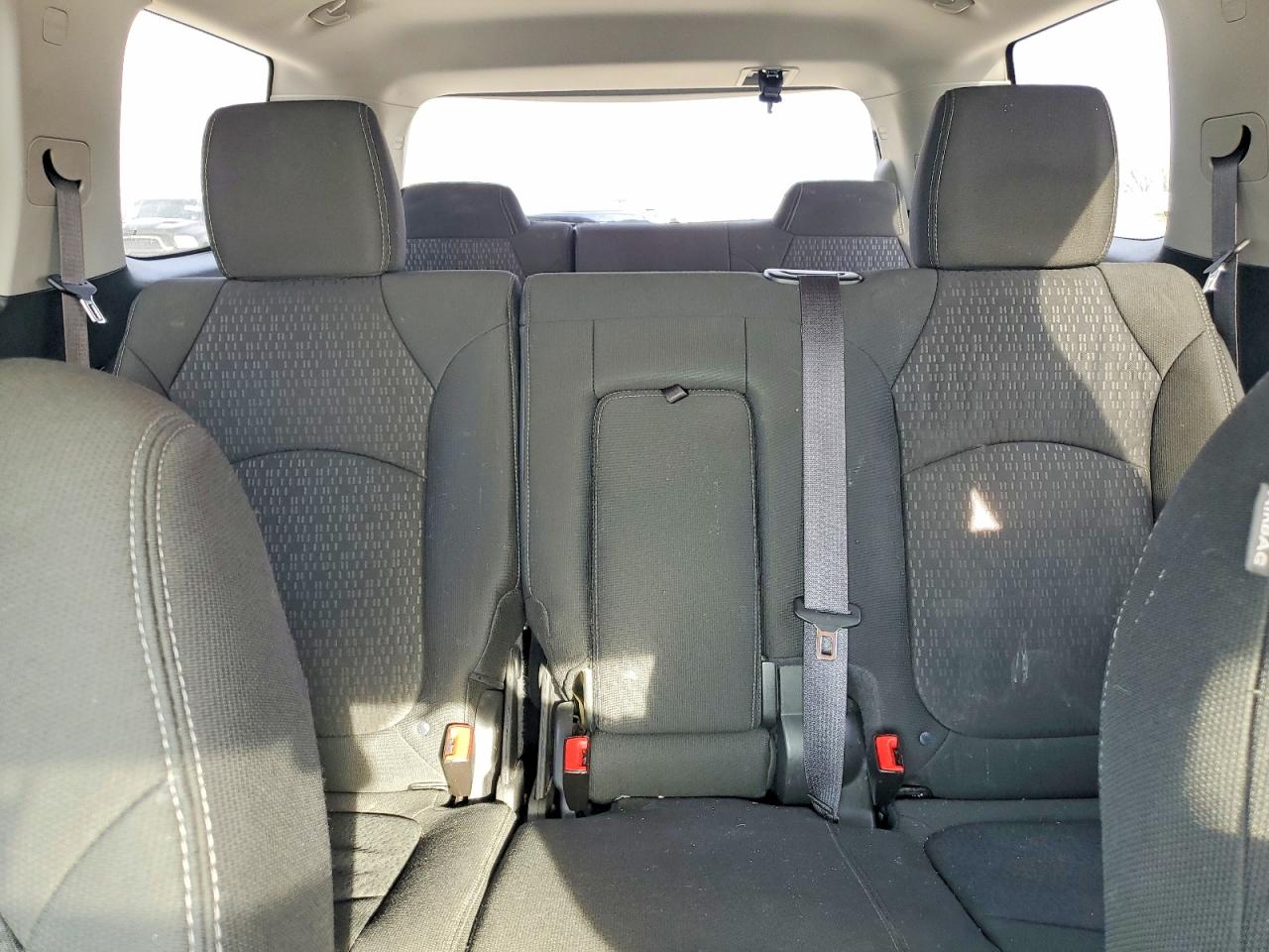 2015 GMC ACADIA SLE photo 28