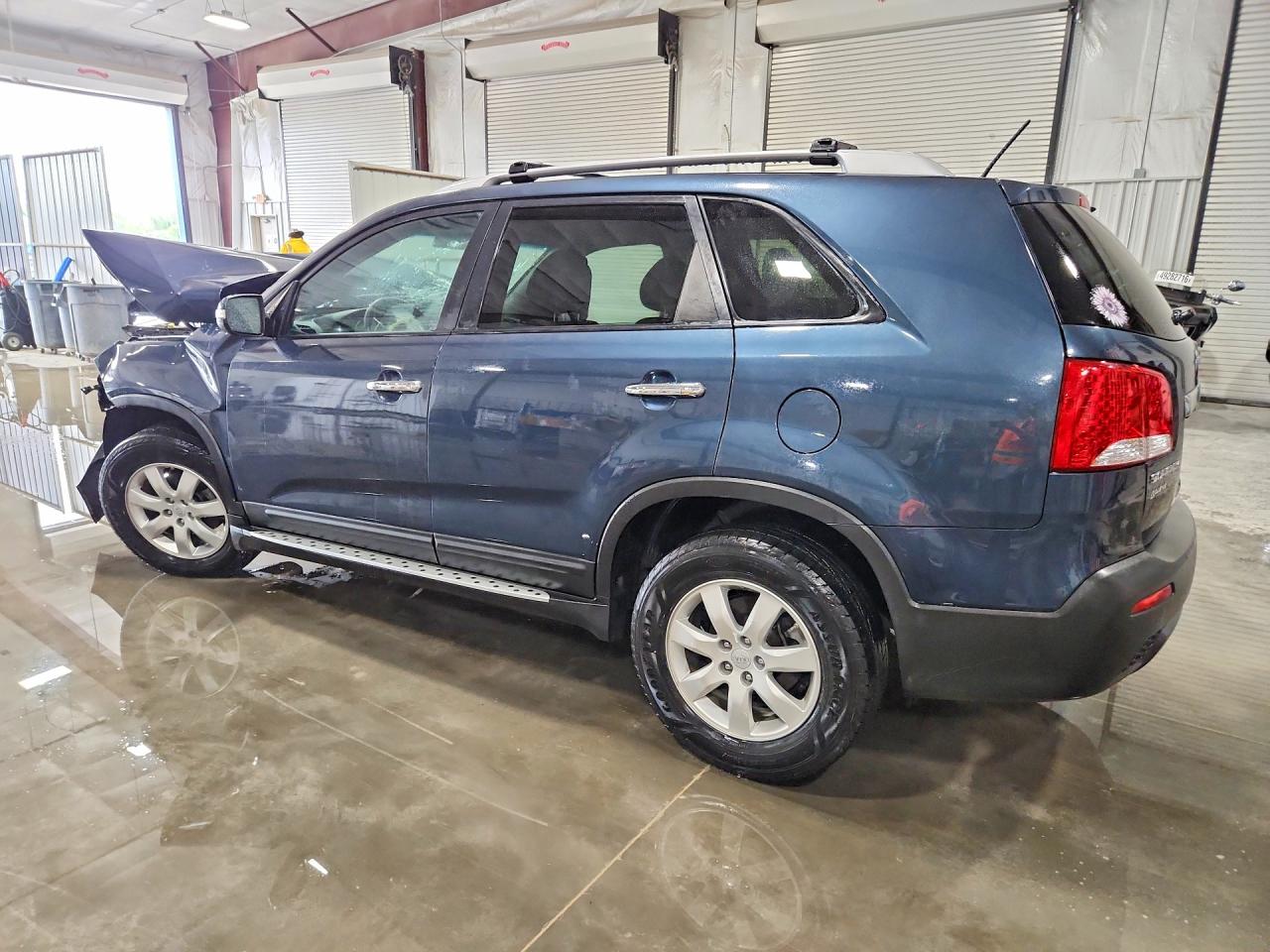 2011 KIA SORENTO LX photo 3