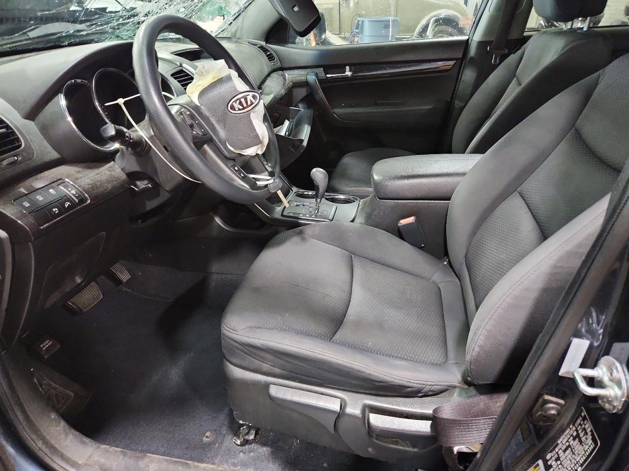 2011 KIA SORENTO LX photo 13