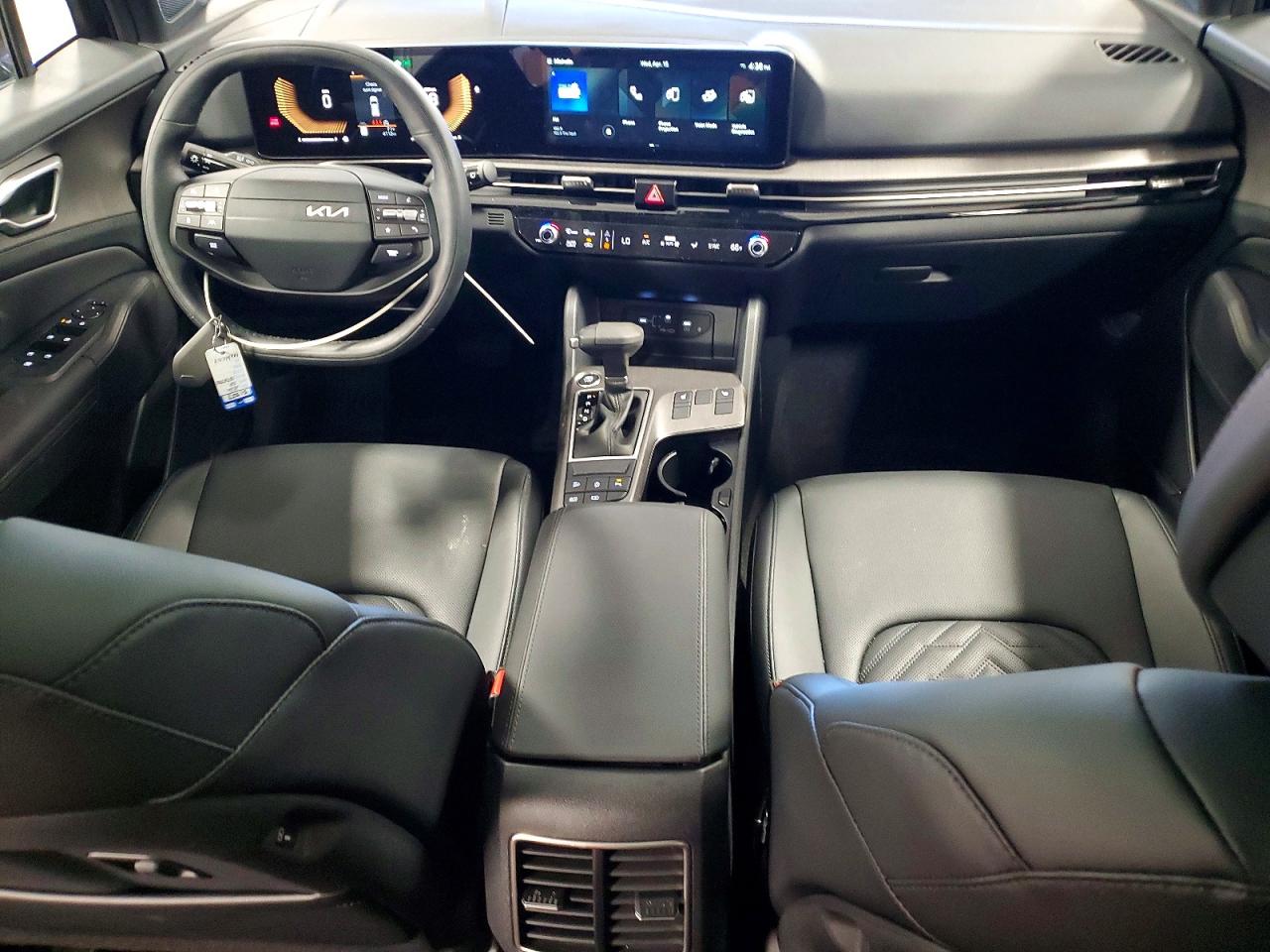 2026 KIA SPORTAGE X LINE photo 8