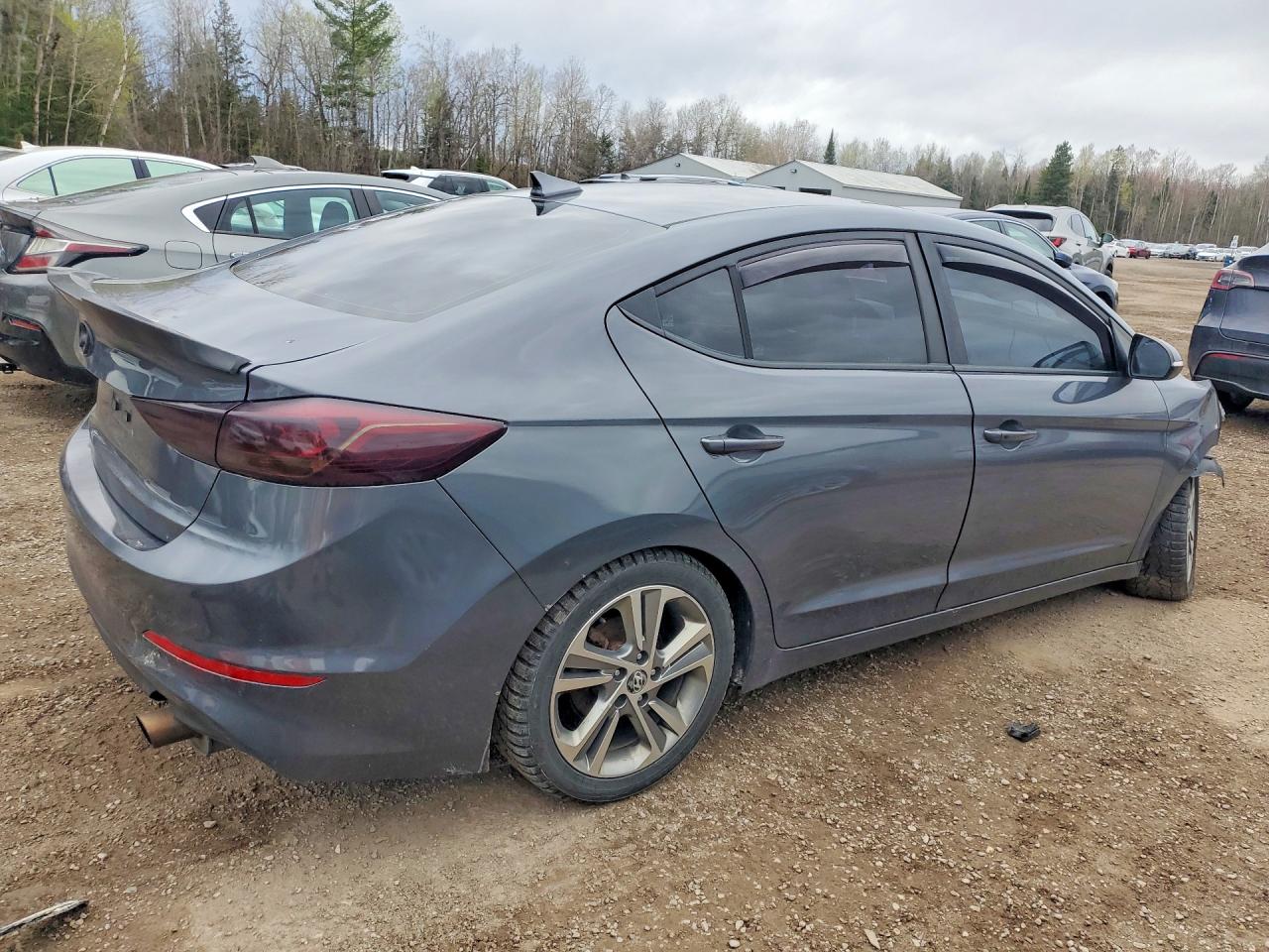 2017 HYUNDAI ELANTRA SE photo 3