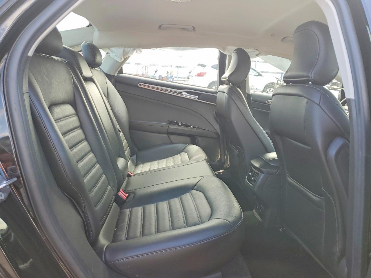 2016 FORD FUSION SE PHEV photo 19