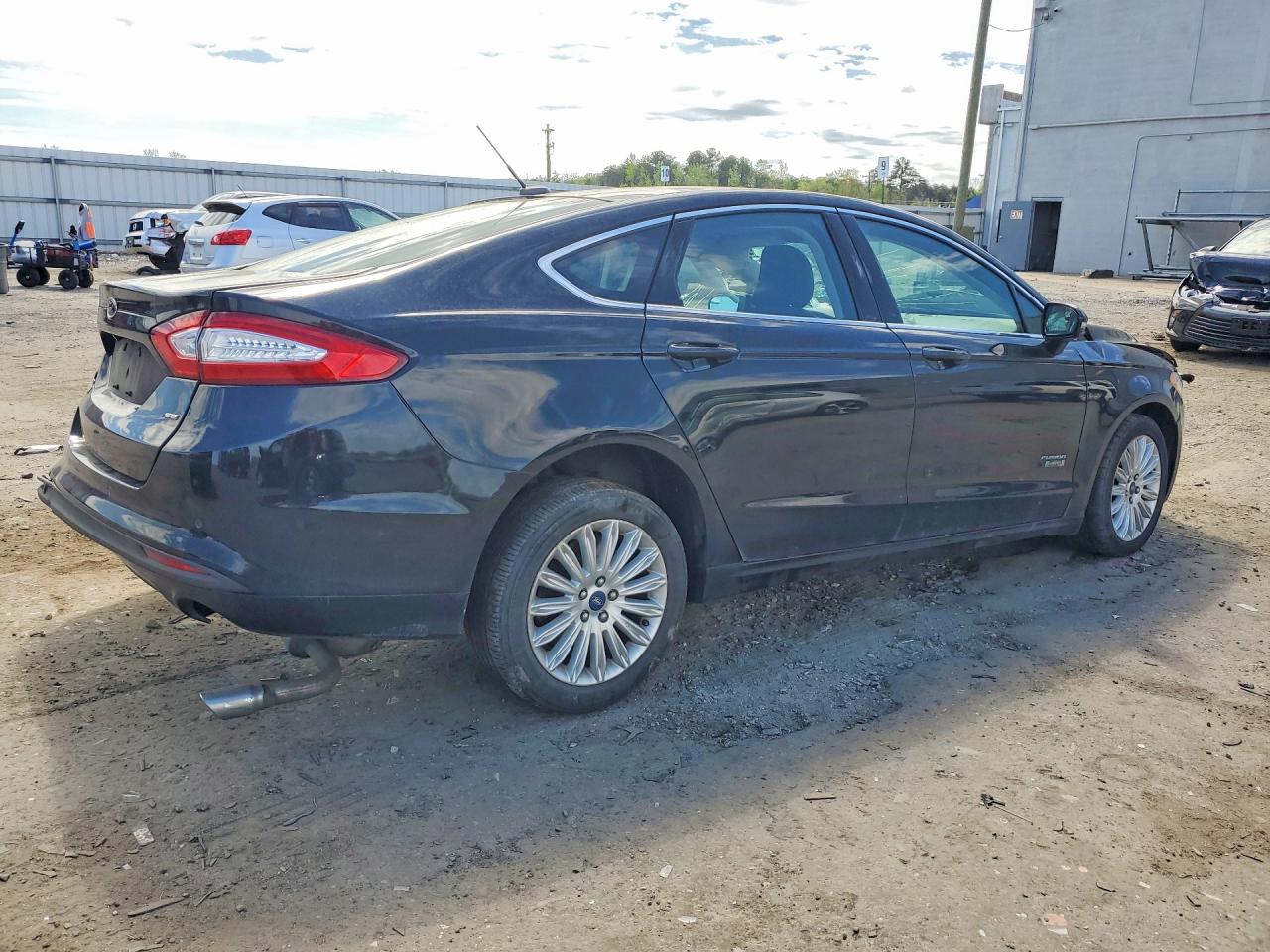 2016 FORD FUSION SE PHEV photo 5
