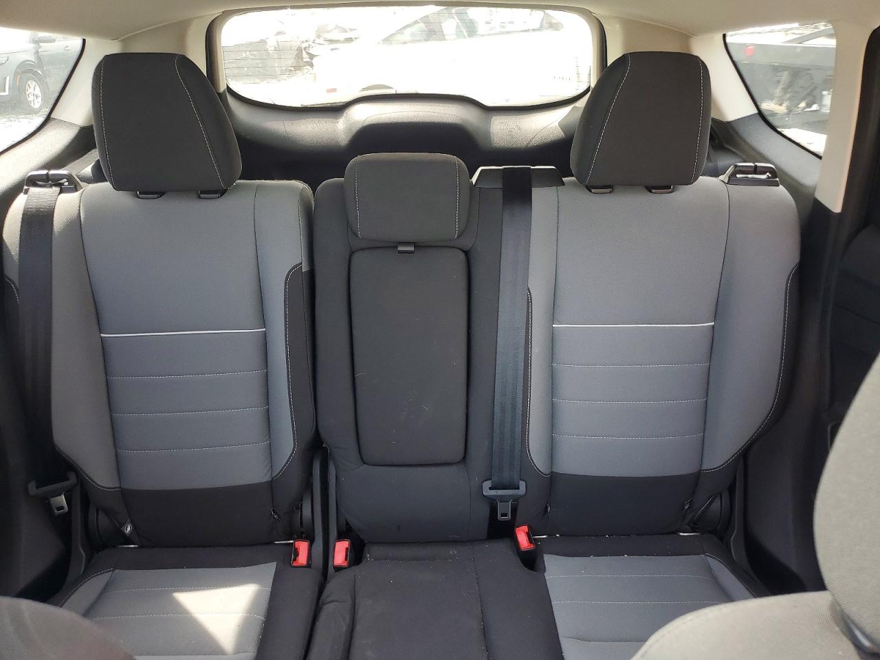 2015 FORD ESCAPE SE photo 19