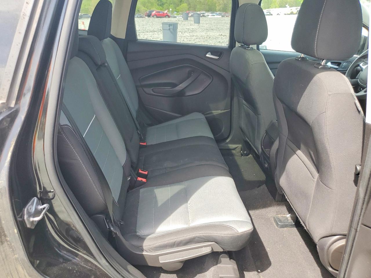 2015 FORD ESCAPE SE photo 21