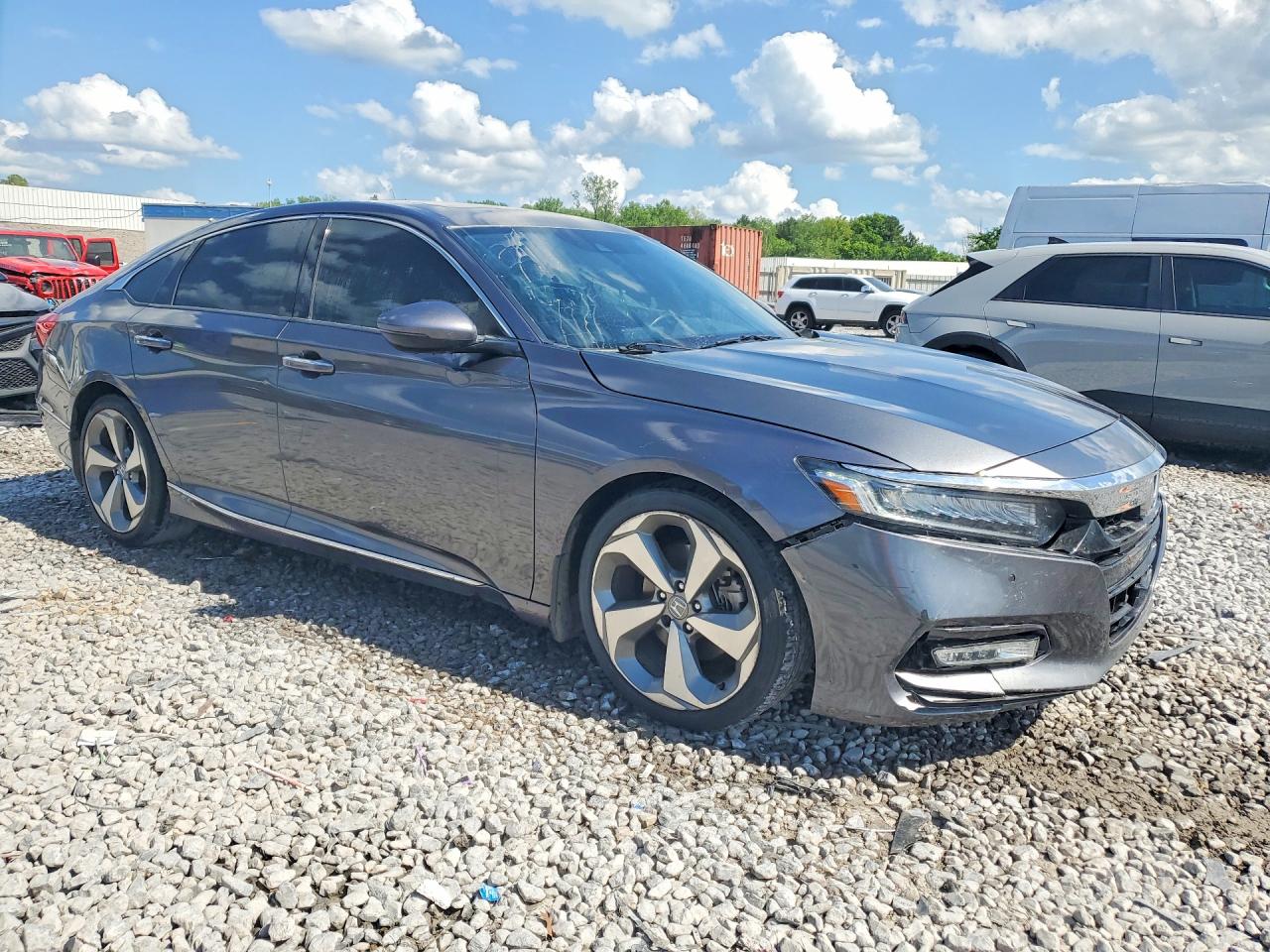 2018 HONDA ACCORD TOURING photo 7