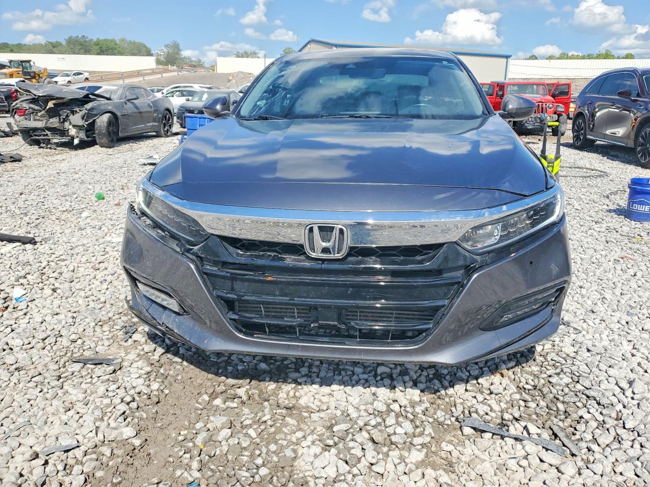 2018 HONDA ACCORD TOURING photo 9