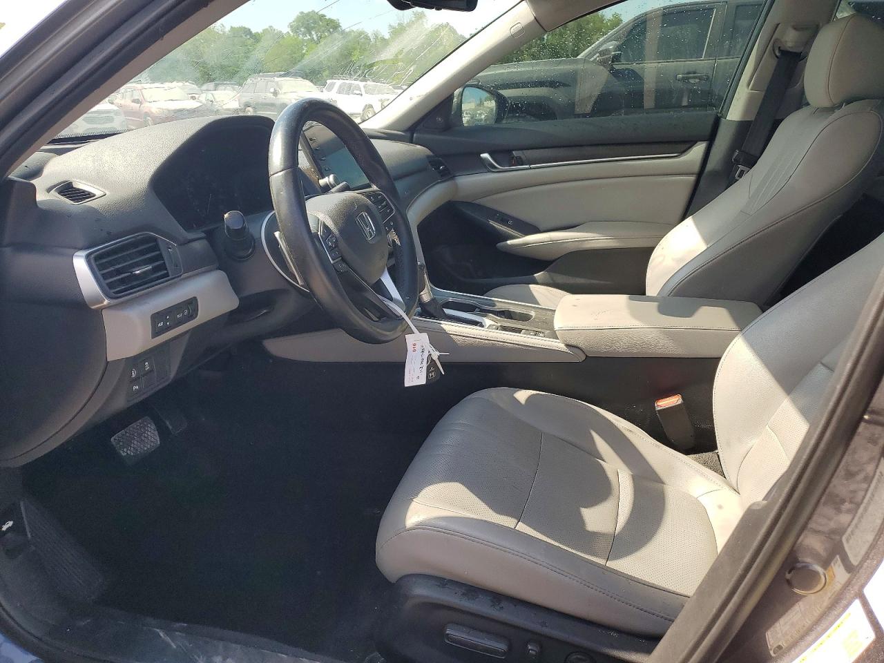 2018 HONDA ACCORD TOURING photo 13