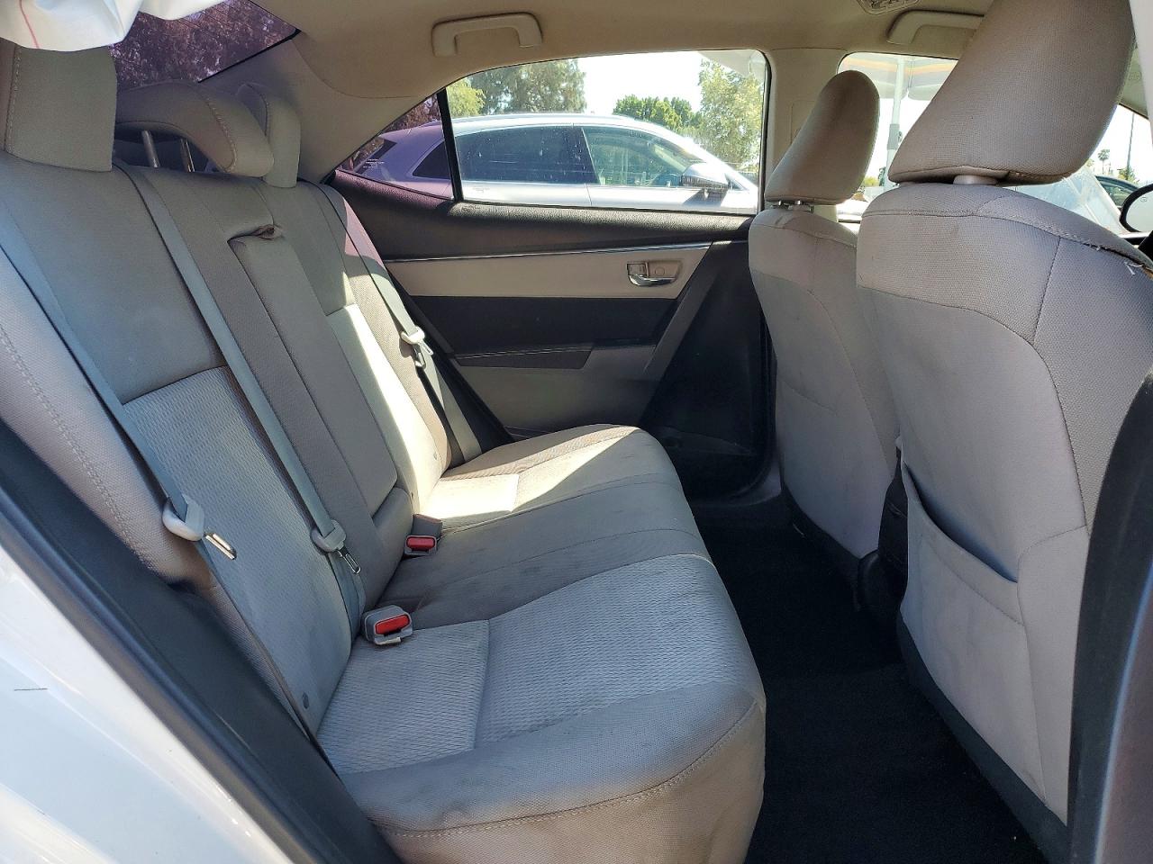 2016 TOYOTA COROLLA LE photo 10