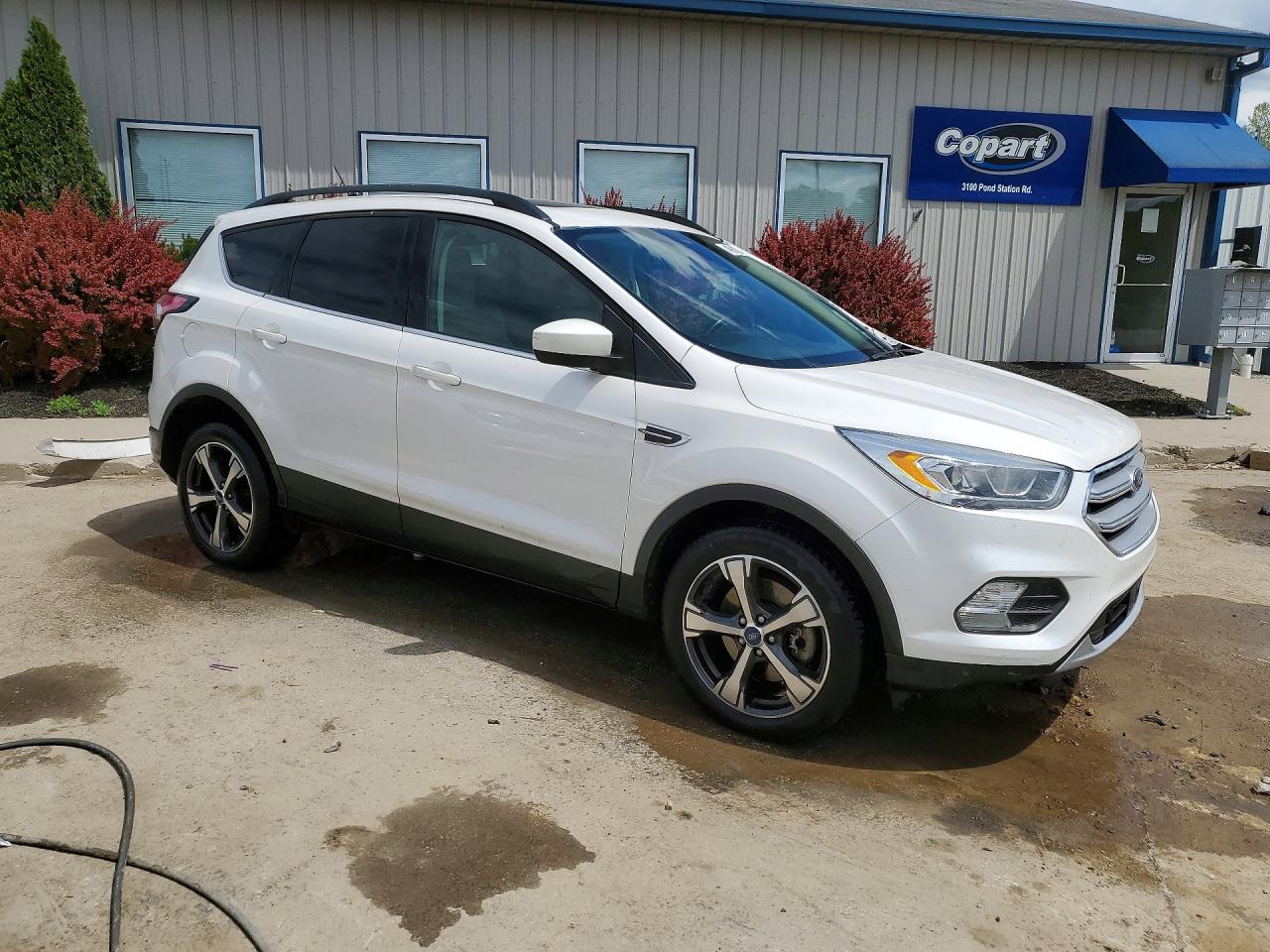 2018 FORD ESCAPE SEL photo 10