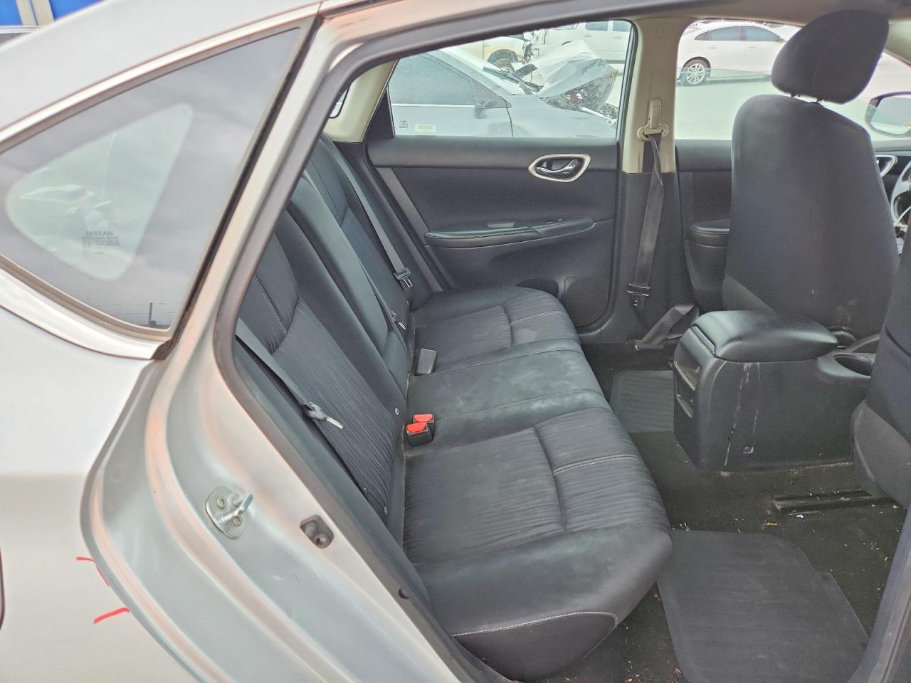 2016 NISSAN SENTRA SV photo 28