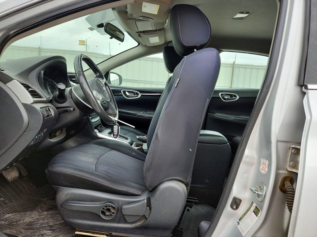 2016 NISSAN SENTRA SV photo 19