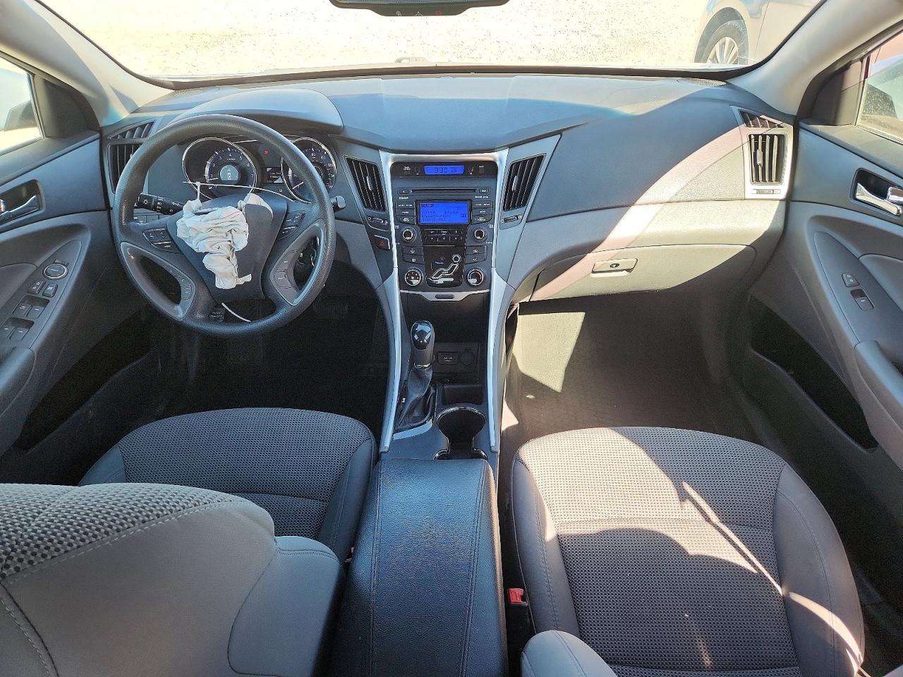2013 HYUNDAI SONATA GLS photo 15