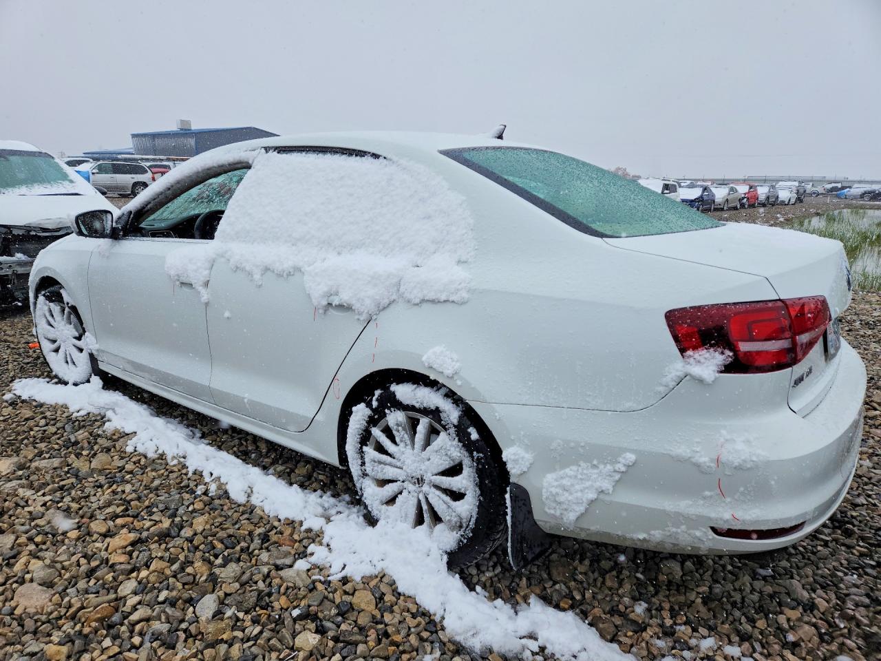 2016 VOLKSWAGEN JETTA SE photo 3