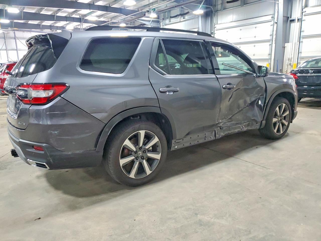 2025 HONDA PILOT ELITE photo 5
