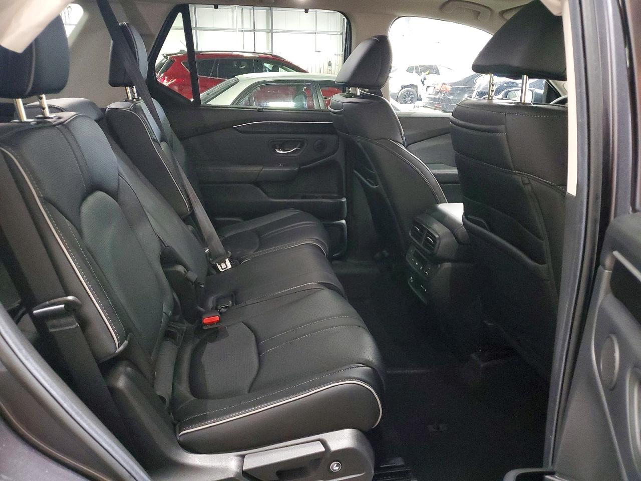 2025 HONDA PILOT ELITE photo 19