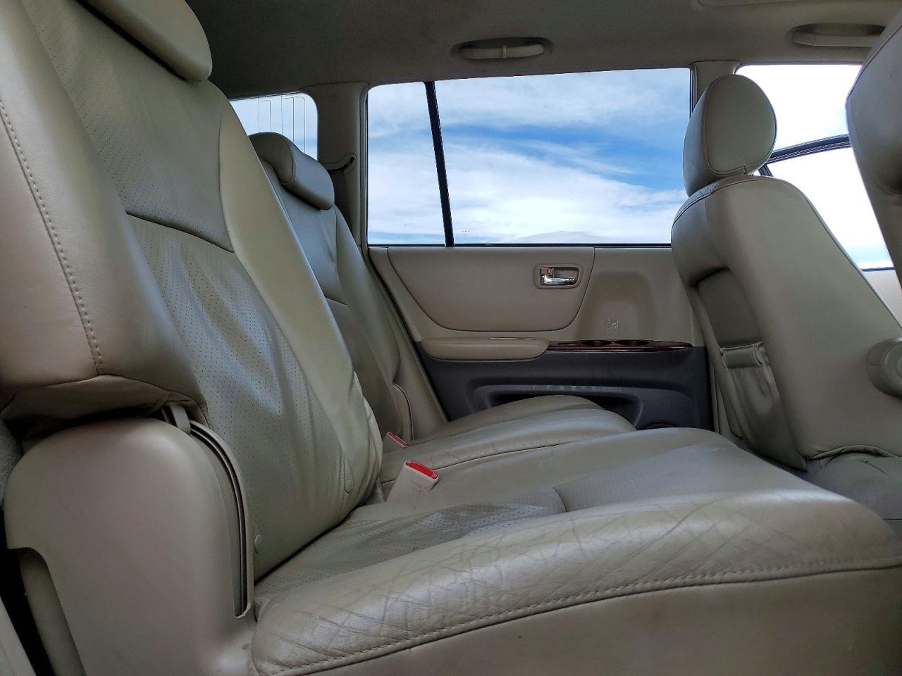2005 TOYOTA HIGHLANDER LIMITED photo 21