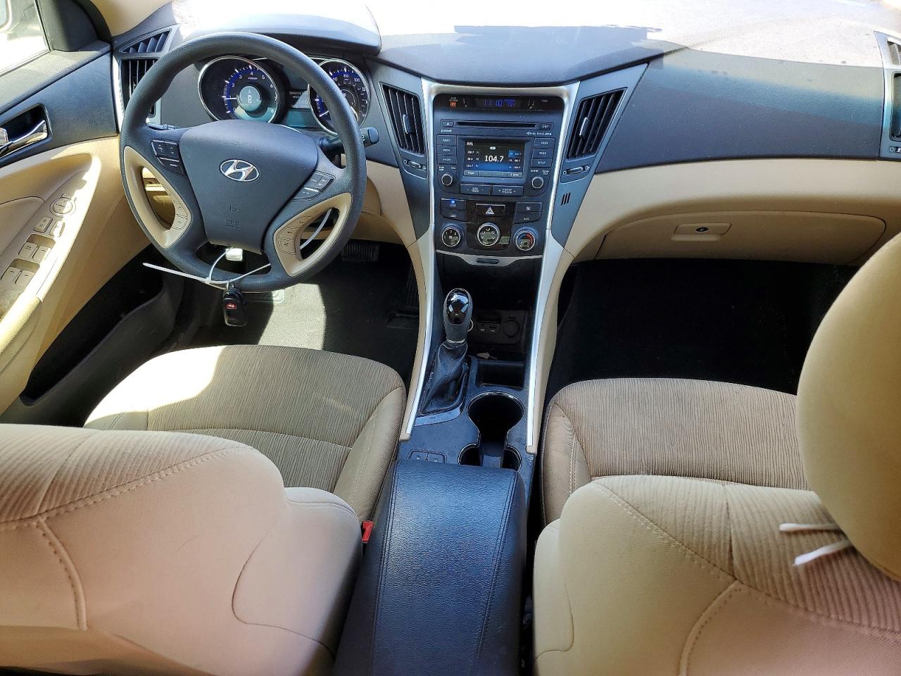 2014 HYUNDAI SONATA GLS photo 15