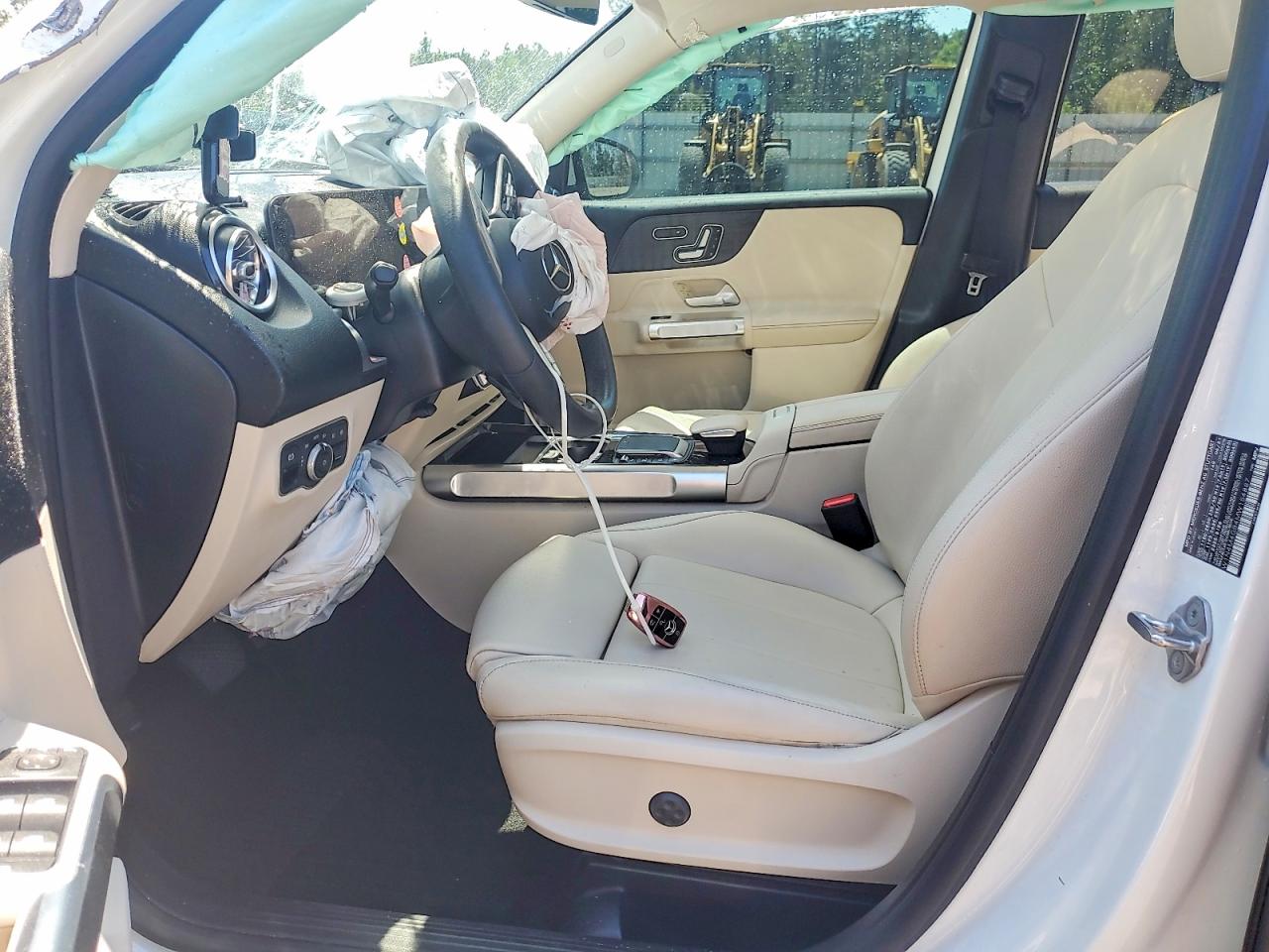 2021 MERCEDES-BENZ GLB 250 photo 13