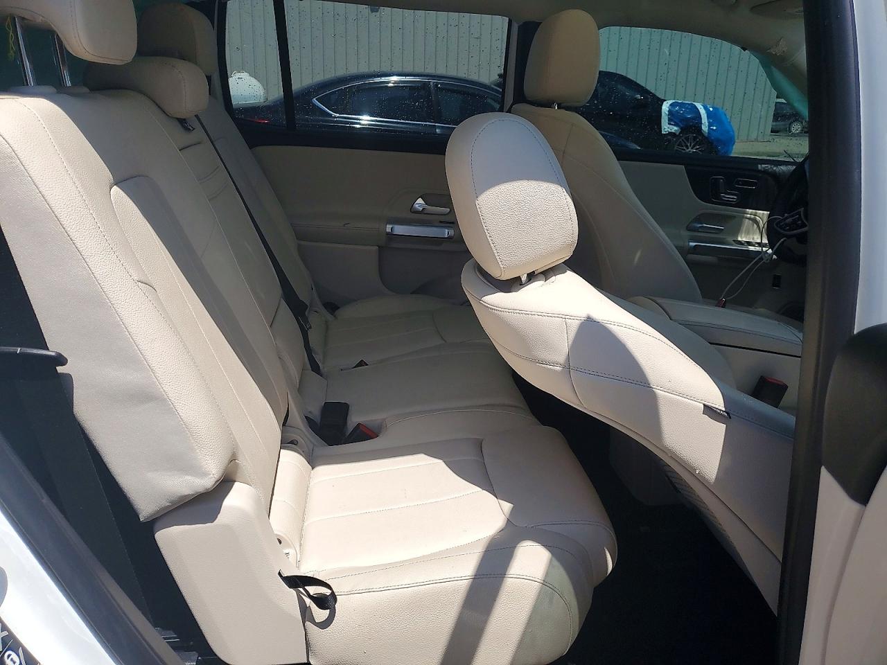 2021 MERCEDES-BENZ GLB 250 photo 21