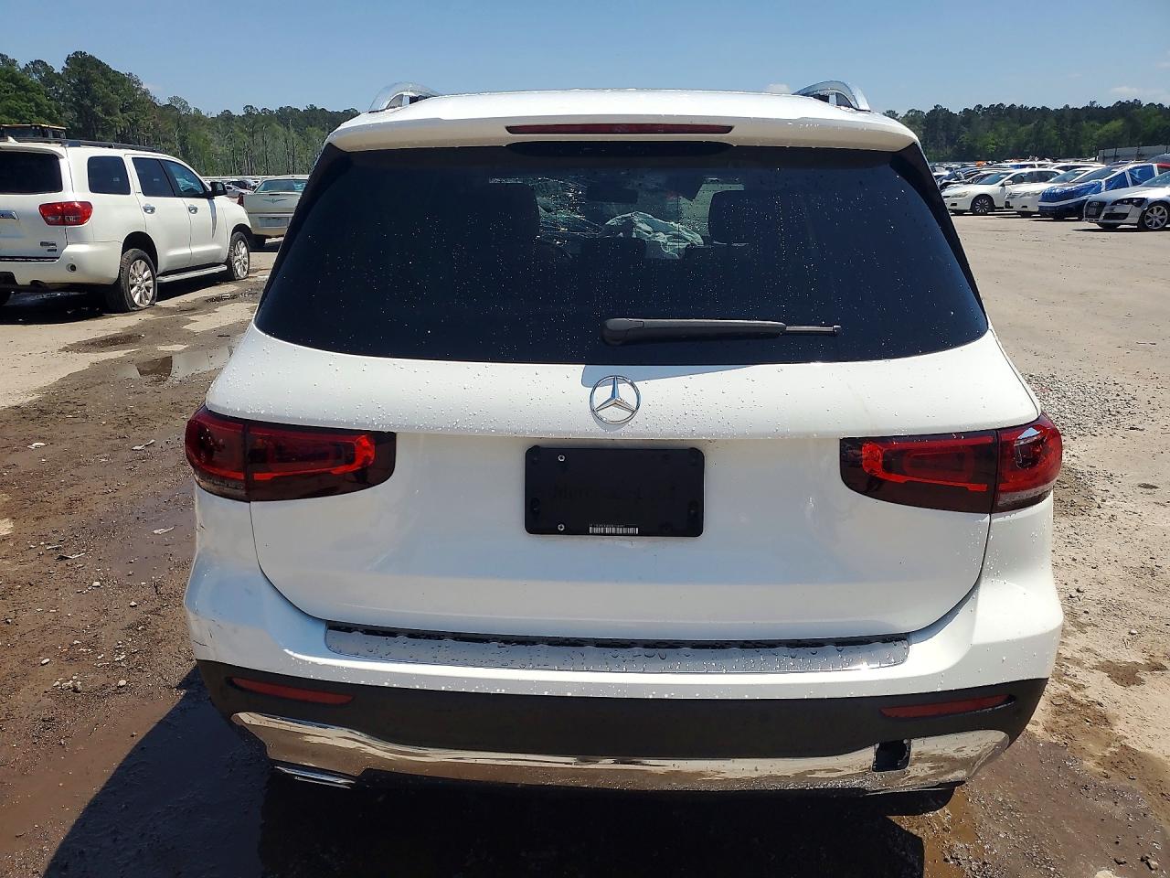 2021 MERCEDES-BENZ GLB 250 photo 11