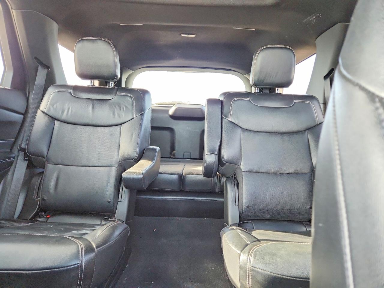 2023 FORD EXPLORER ST photo 10