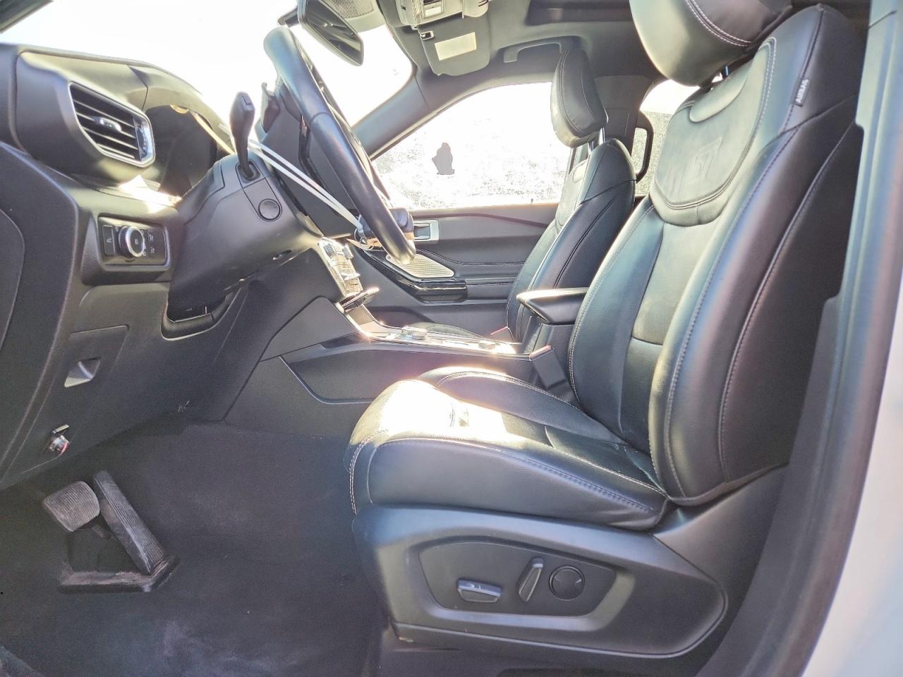 2023 FORD EXPLORER ST photo 7