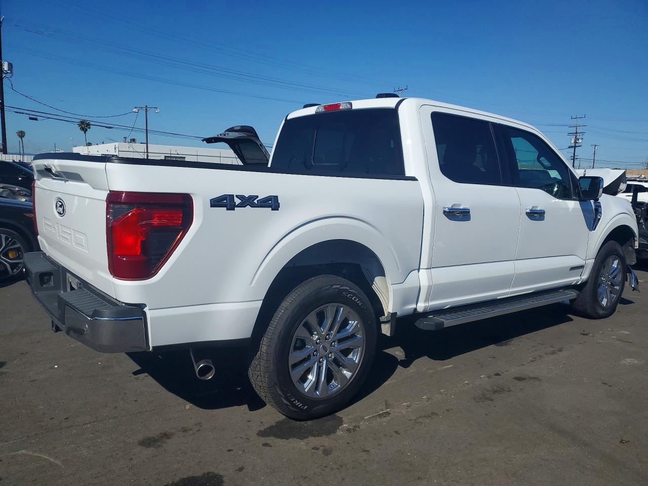 2024 FORD F150 XLT photo 5