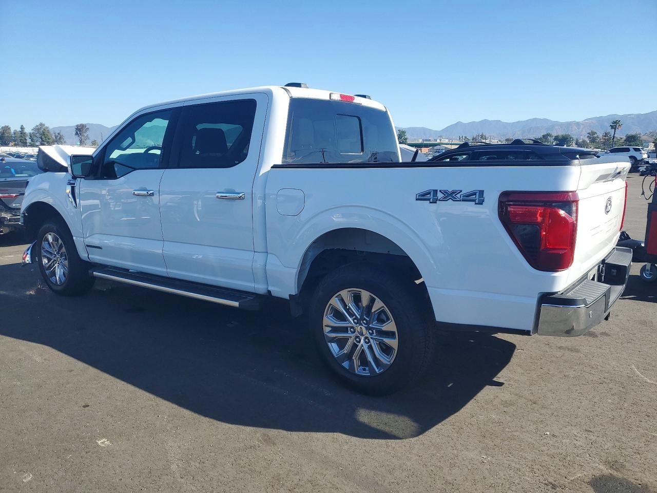 2024 FORD F150 XLT photo 3