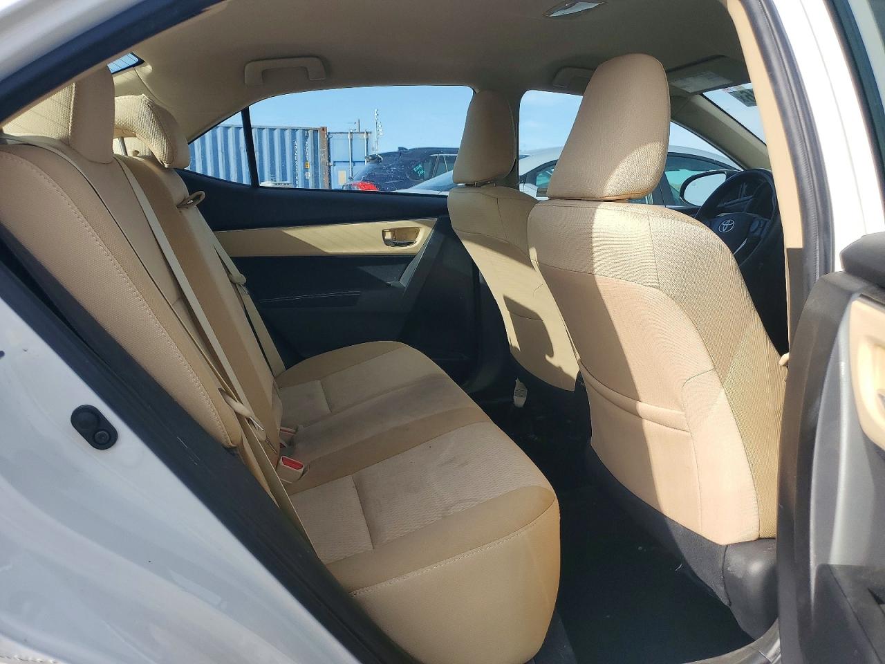 2017 TOYOTA COROLLA LE photo 10