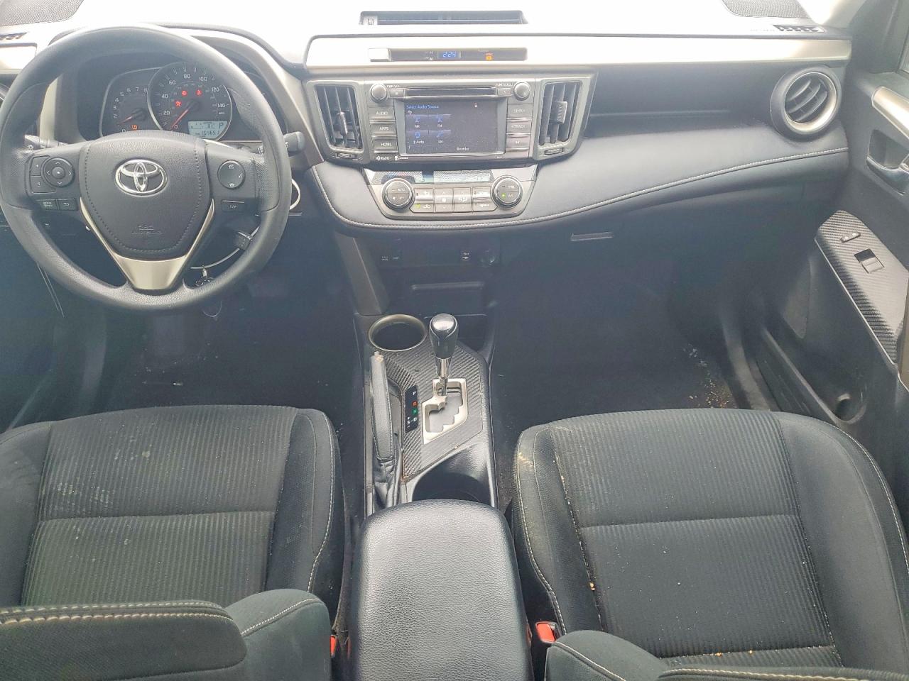 2014 TOYOTA RAV4 XLE photo 15