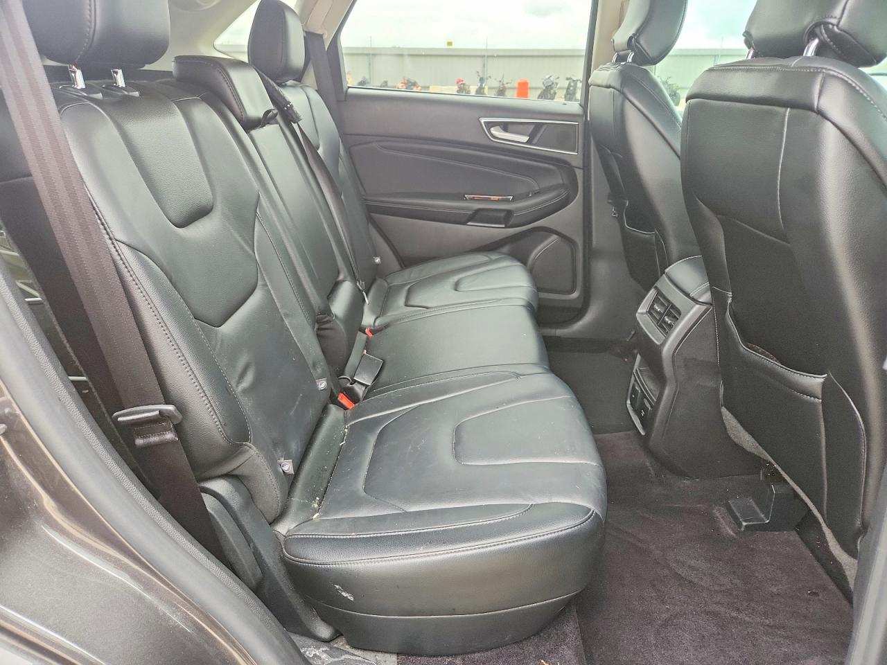 2015 FORD EDGE TITANIUM photo 28