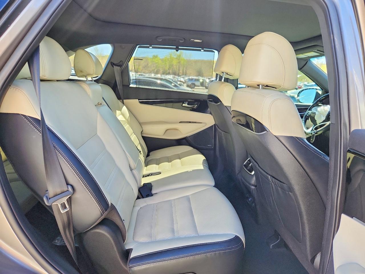 2017 KIA SORENTO SX LIMITED V6 photo 31