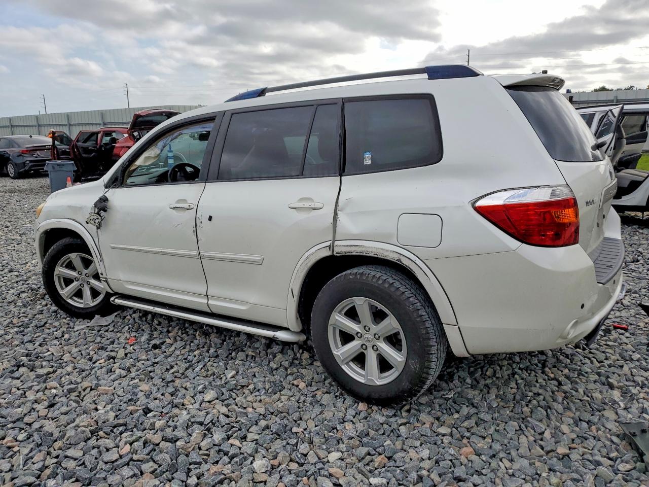 2008 TOYOTA HIGHLANDER BASE photo 4