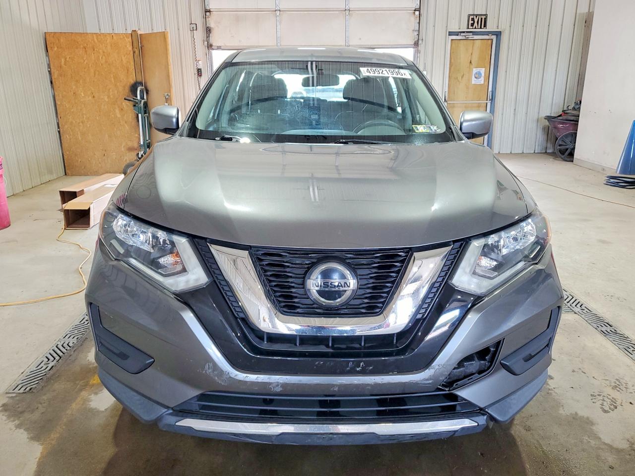 2018 NISSAN ROGUE S photo 9