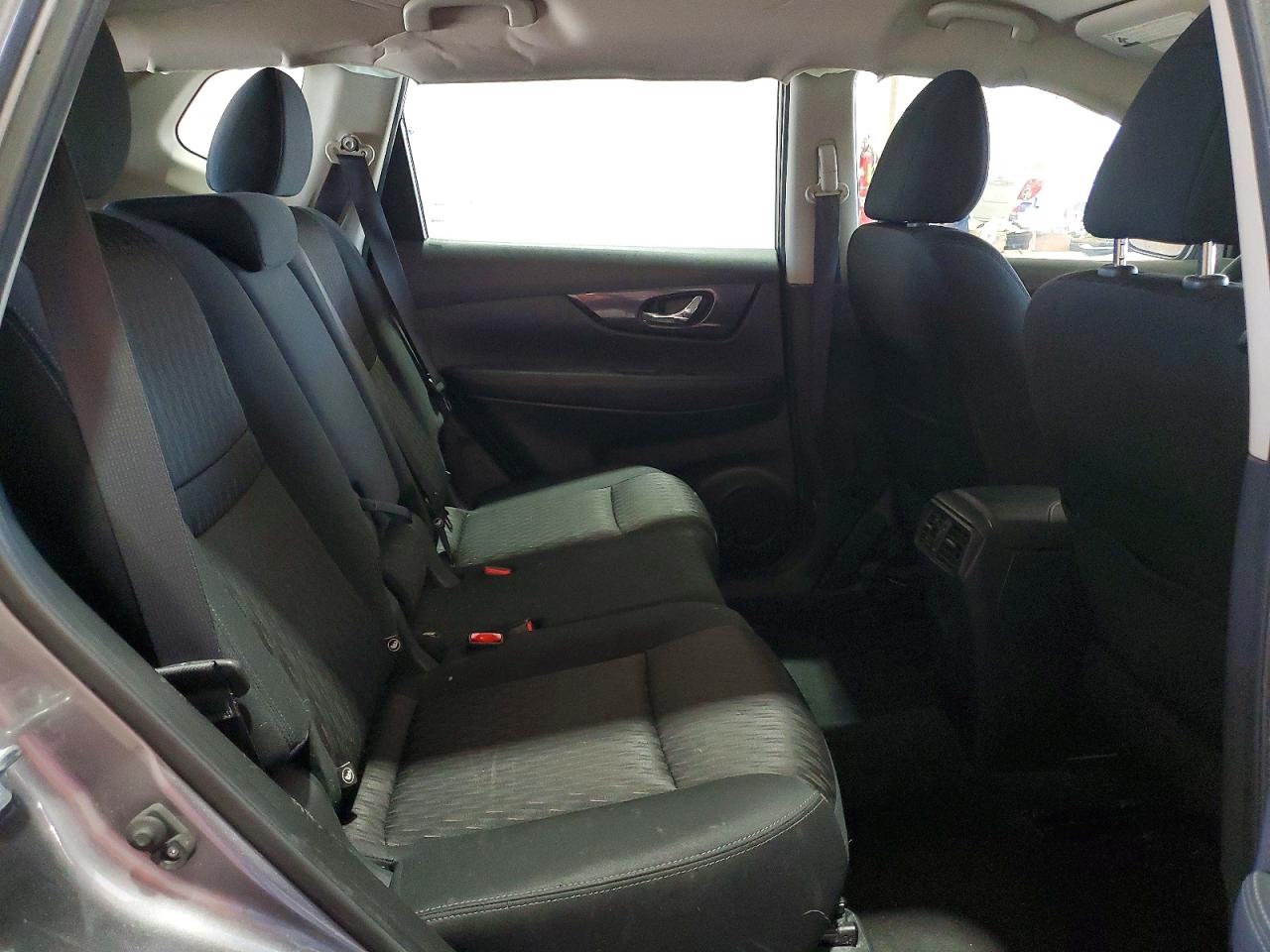 2018 NISSAN ROGUE S photo 21