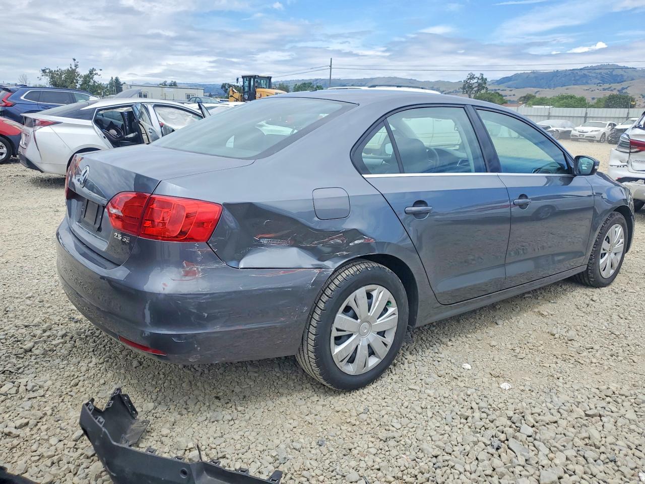 2013 VOLKSWAGEN JETTA SE photo 5
