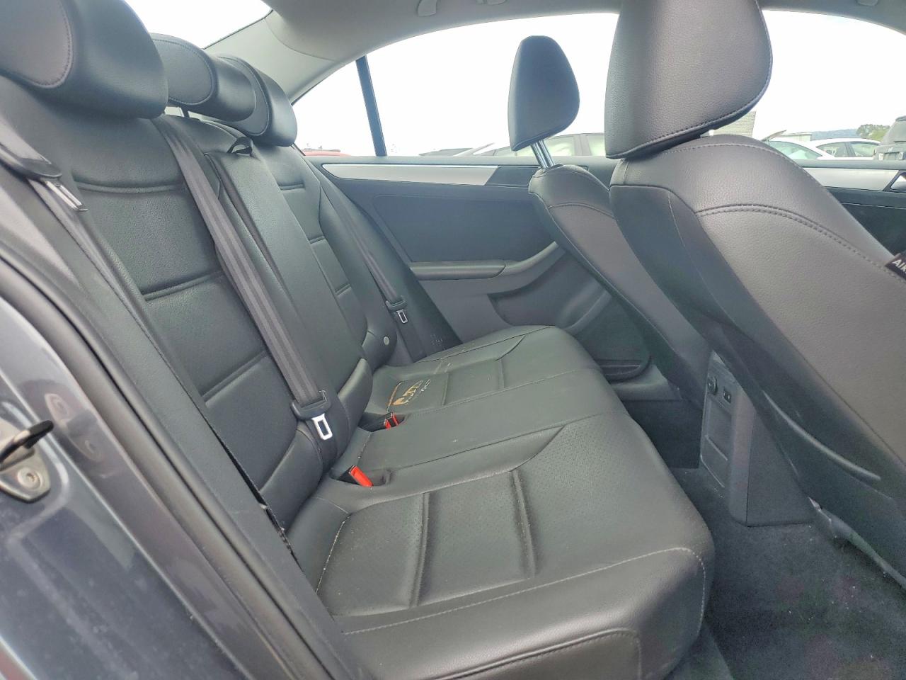2013 VOLKSWAGEN JETTA SE photo 19
