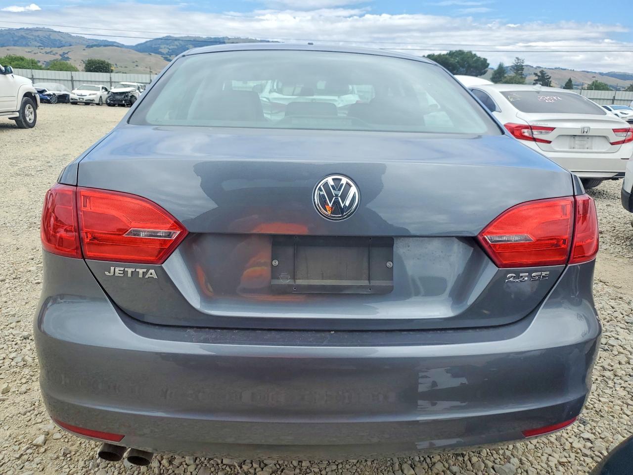 2013 VOLKSWAGEN JETTA SE photo 11